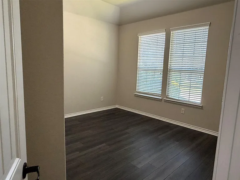 2607 Idlewood Dr — Photo 13