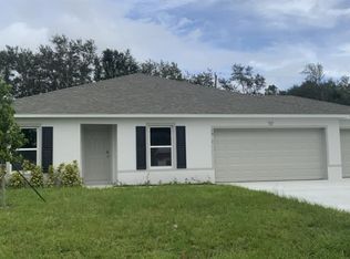 1561 SW Escobar Ln, Port Saint Lucie, FL 34953