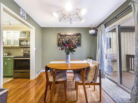 5th image of 4 Heritage Dr Unit G