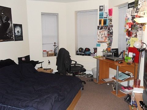 2nd image of 831 Beacon St #2D