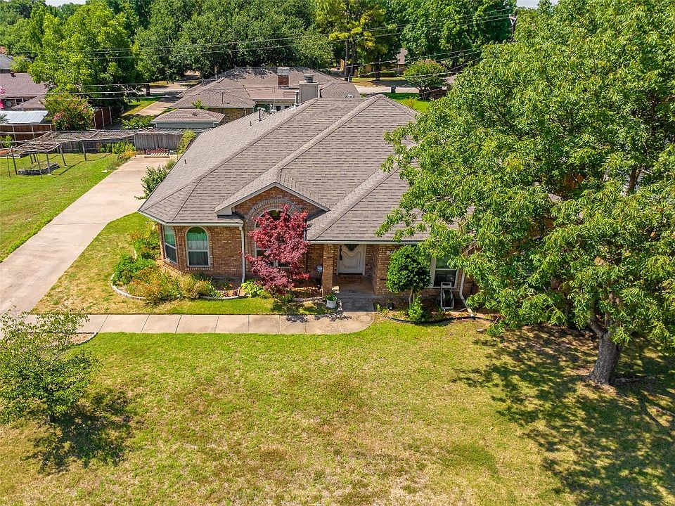 713 W Windsor Dr, Denton, TX 76207 MLS 20370847 Zillow