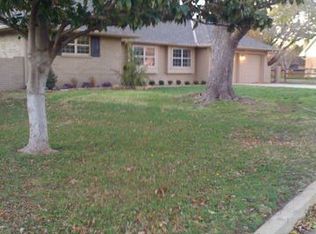 11809 Woodbridge Rd, Oklahoma City, OK 73162