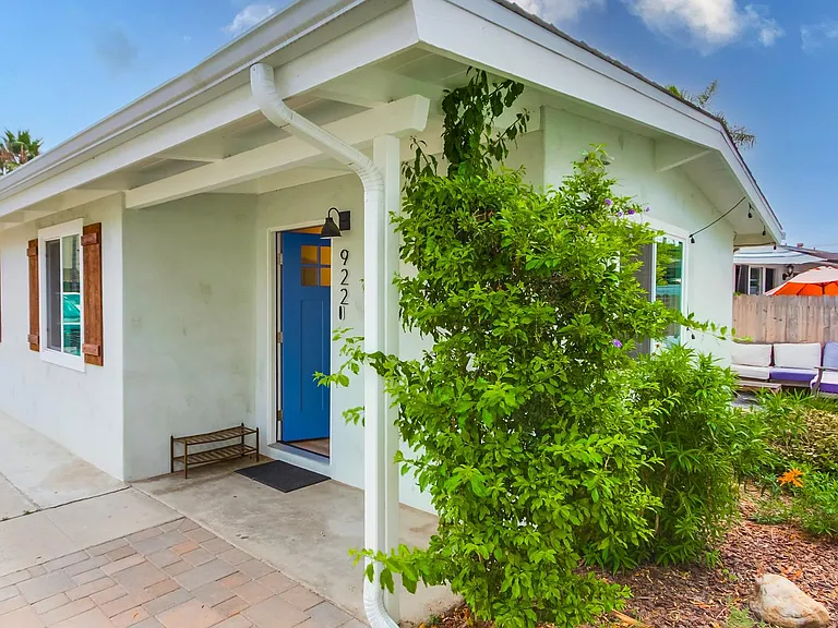 Nicely cared for yard space