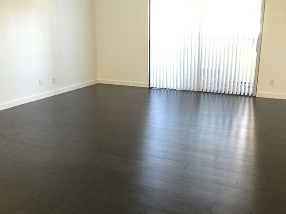 4th image of 6615 Schmidt Ln #1