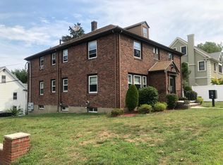 431 Adams St #1R, Quincy, MA 02169