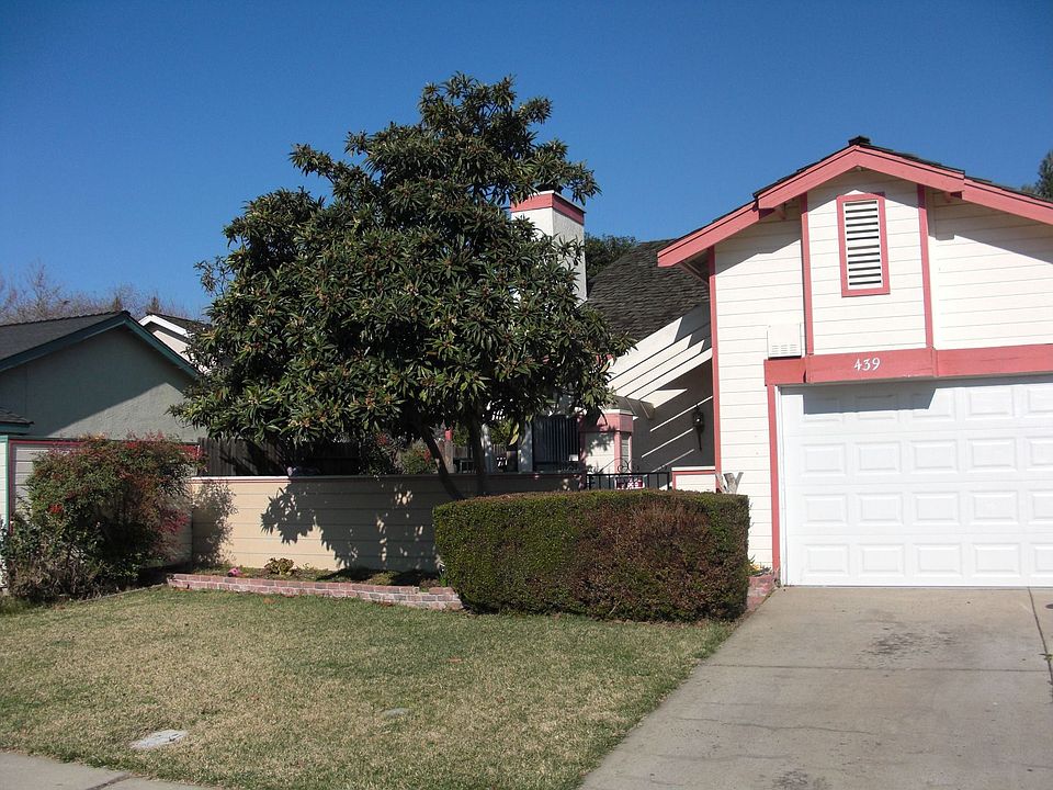 1st image of 439 De Mar Dr