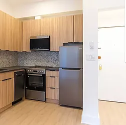 Rented by R New York