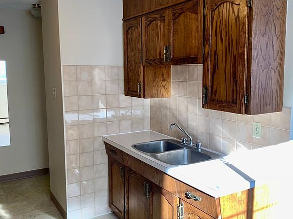 3rd image of 10025 152nd St NW #207684207