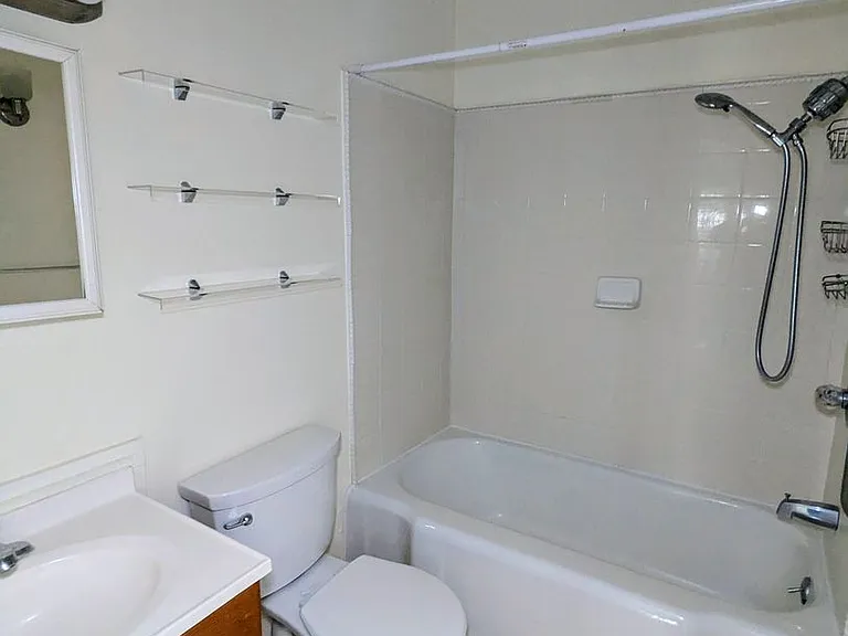 6635 SE 221st St #2 — Photo 39