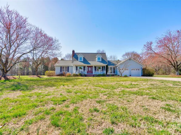 723 W Zion Church Rd, Shelby, NC 28150