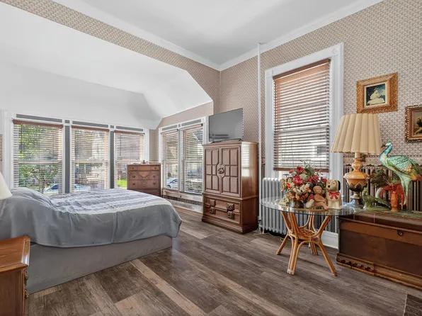 93 West 35th Street image 16 of 47