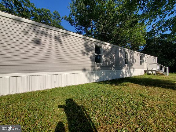 3rd image of 3613 Weymouth Dr