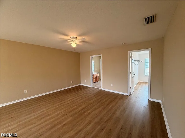 8360 Silver Birch Way — Photo 20