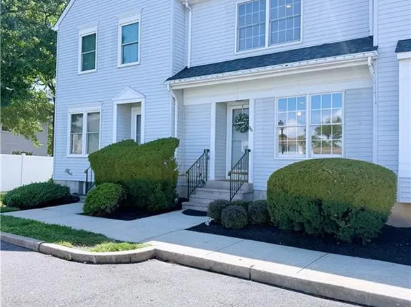 86 Wilton Ave NE #403, Middlesex, NJ 08846