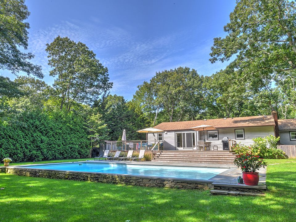 1st image of 46 Runnymeade Dr