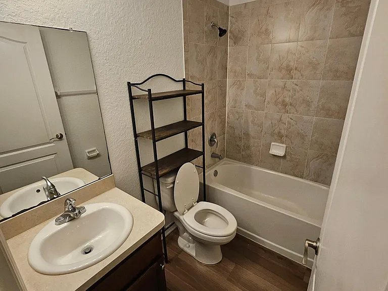 1849 Wallace Manor Ln — Photo 12