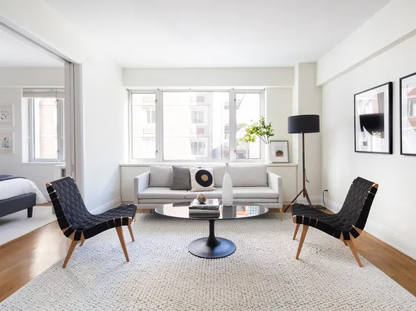 211 East 51st Street image 1 of 9