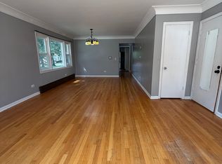 100 Forest Ave UNIT 1, Riverside, IL 60546