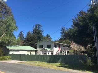 86781 Lower Fourmile Ln, Bandon, OR 97411