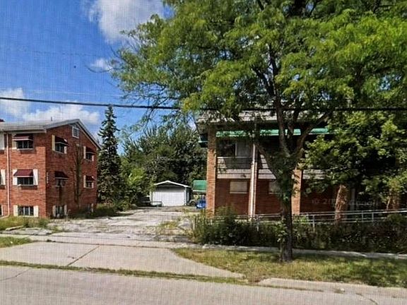 3rd image of 3604 Davenport Ave