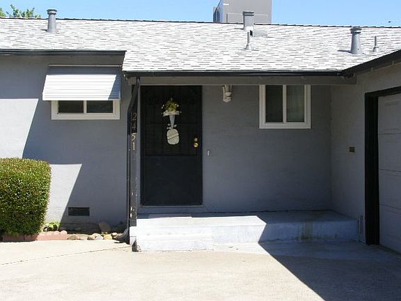 3rd image of 2451 E 8th St