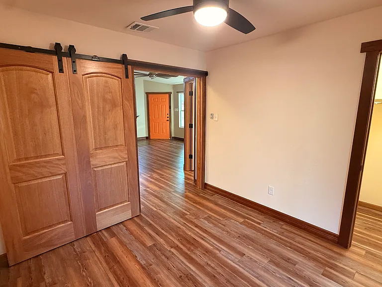 10513 Archdale Dr — Photo 14