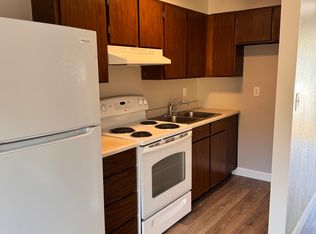 Bettis Wagoner Apts - Bldg 09 - 8, Roseburg, OR 97470
