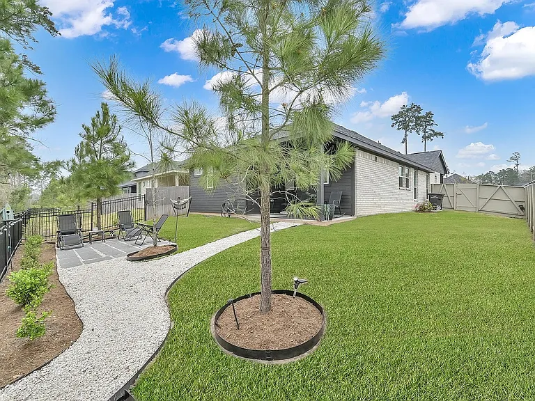 40558 Berylline Ln — Photo 26