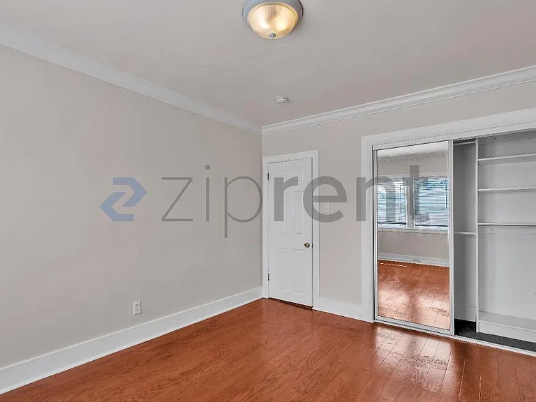 8521 Dowling St — Photo 12