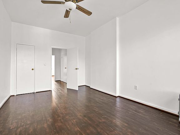 4th image of 238 Vernon Ave APT 3