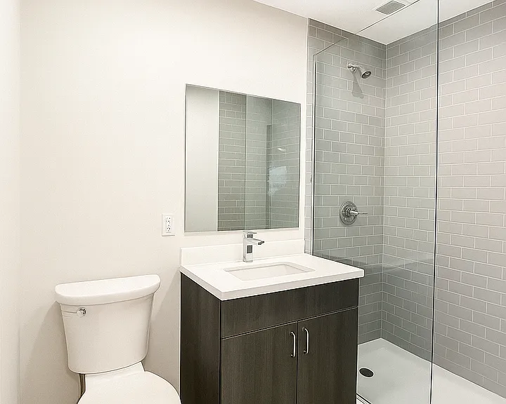Lexington Apartments — Photo 11