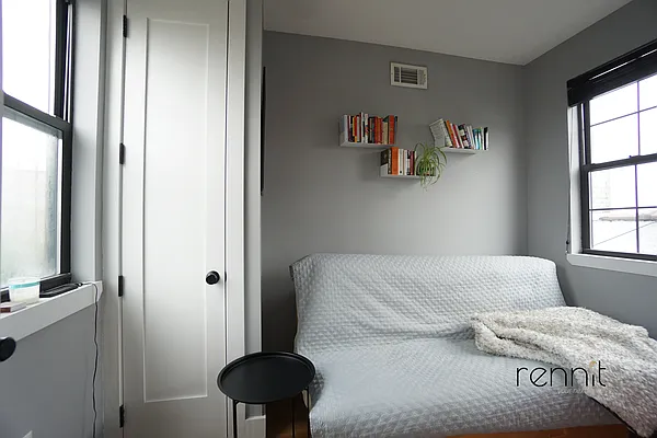 Rented by Rennit Inc. | media 33