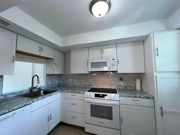 117 Royal Park Drive #2a, Oakland Park, FL 33309