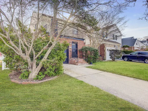 58-35 217th Street image 1 of 34