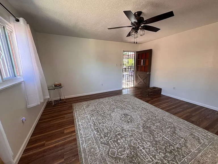 1205 Saint St NE — Photo 9