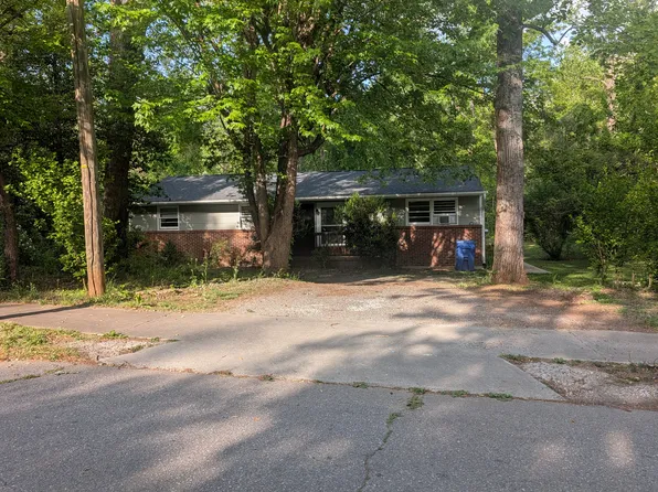 95 Blake Dr, Arden, NC 28704