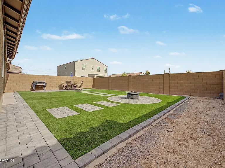 12515 W Morten Ave — Photo 12
