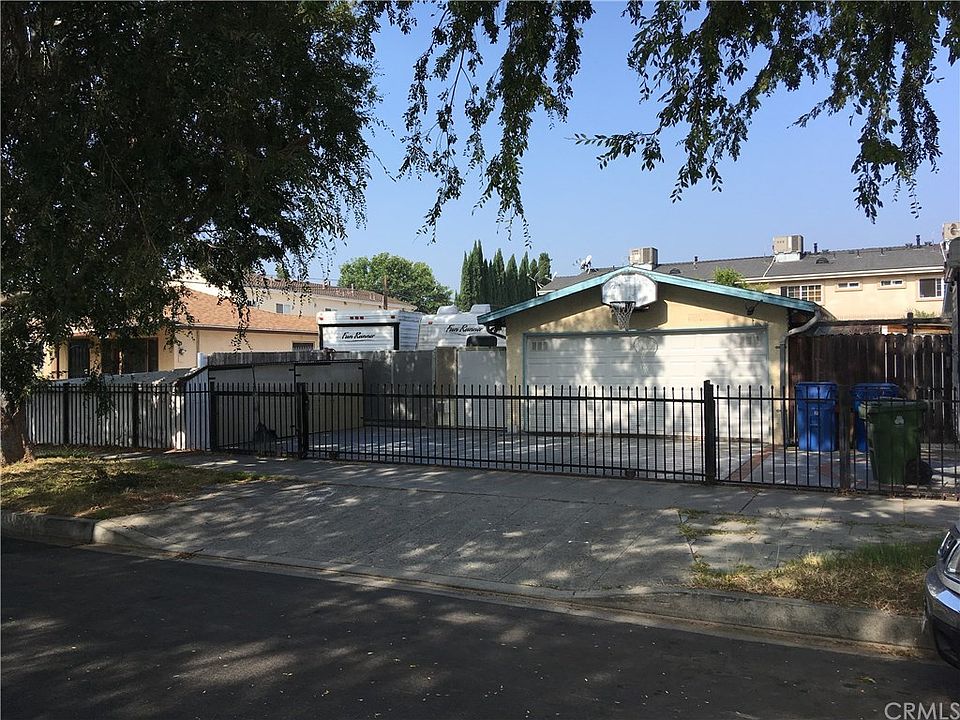1st image of 1602 W 226th St