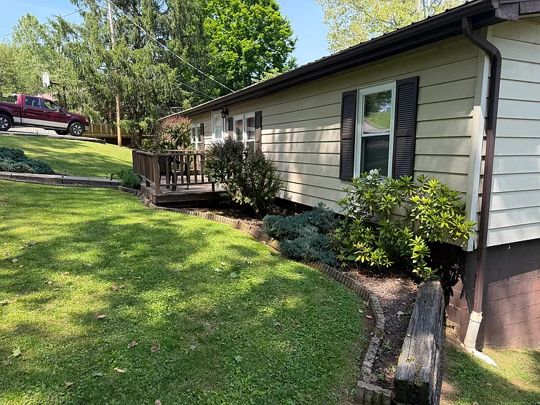 85 Blankenship Dr — Photo 1