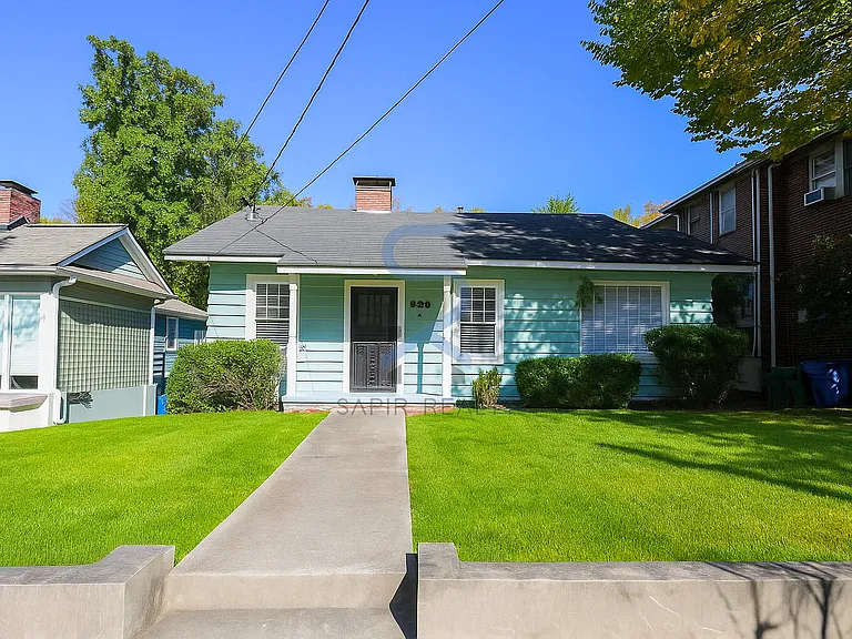 920 Greenwood Ave NE #C — Photo 3