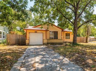 11102 Barbarosa Dr, Dallas, TX 75228