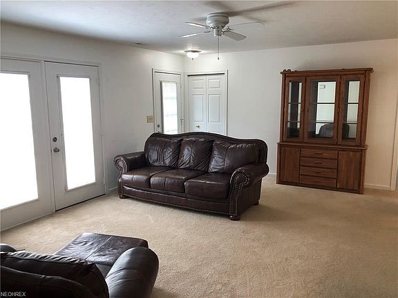5th image of 22667 Lenox Dr #617