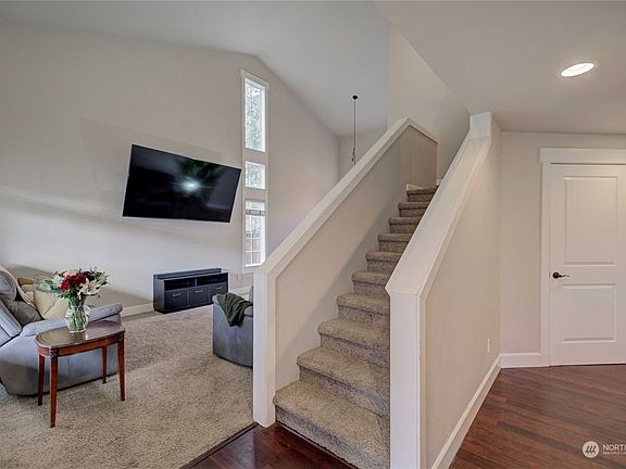 4th image of 16519 85th Avenue Ct E