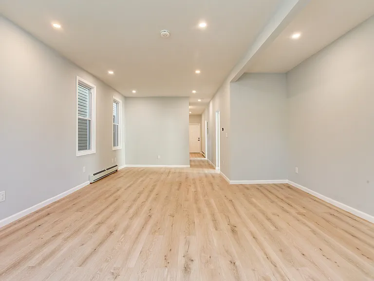 34-36 Millington Ave #34 — Photo 5