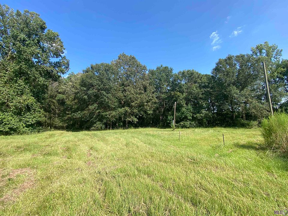 2nd image of 26796 Kelli Dr
