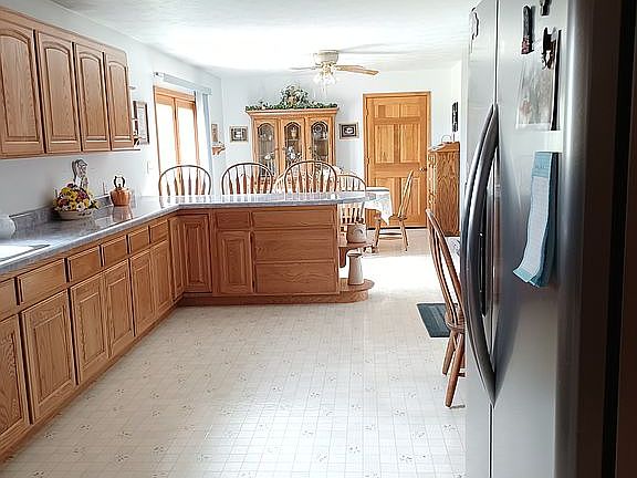 3rd image of 1531 E Highland Ave
