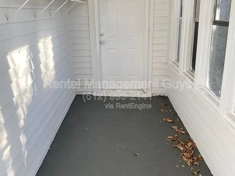 2620 Emerson Ave N #1 — Photo 5
