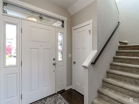5th image of 13514 191st Avenue E