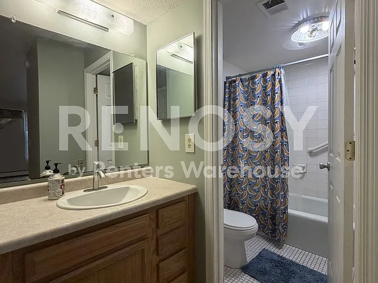 4648 Cedar Lake Rd S #1 — Photo 15