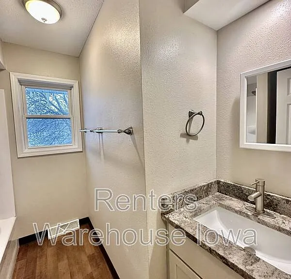 4926 Madison Ave — Photo 33